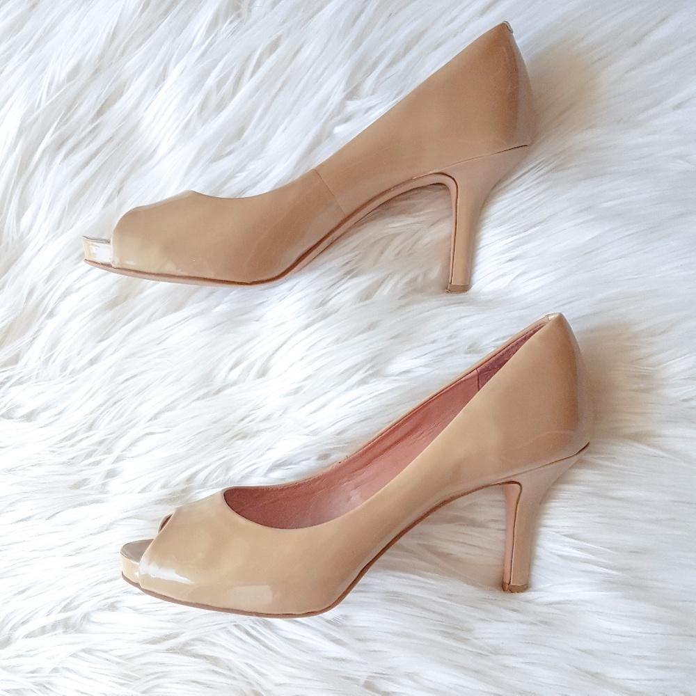 Vince Camuto Nude Patent Leather Peep Toe Heel - Picture 4 of 8